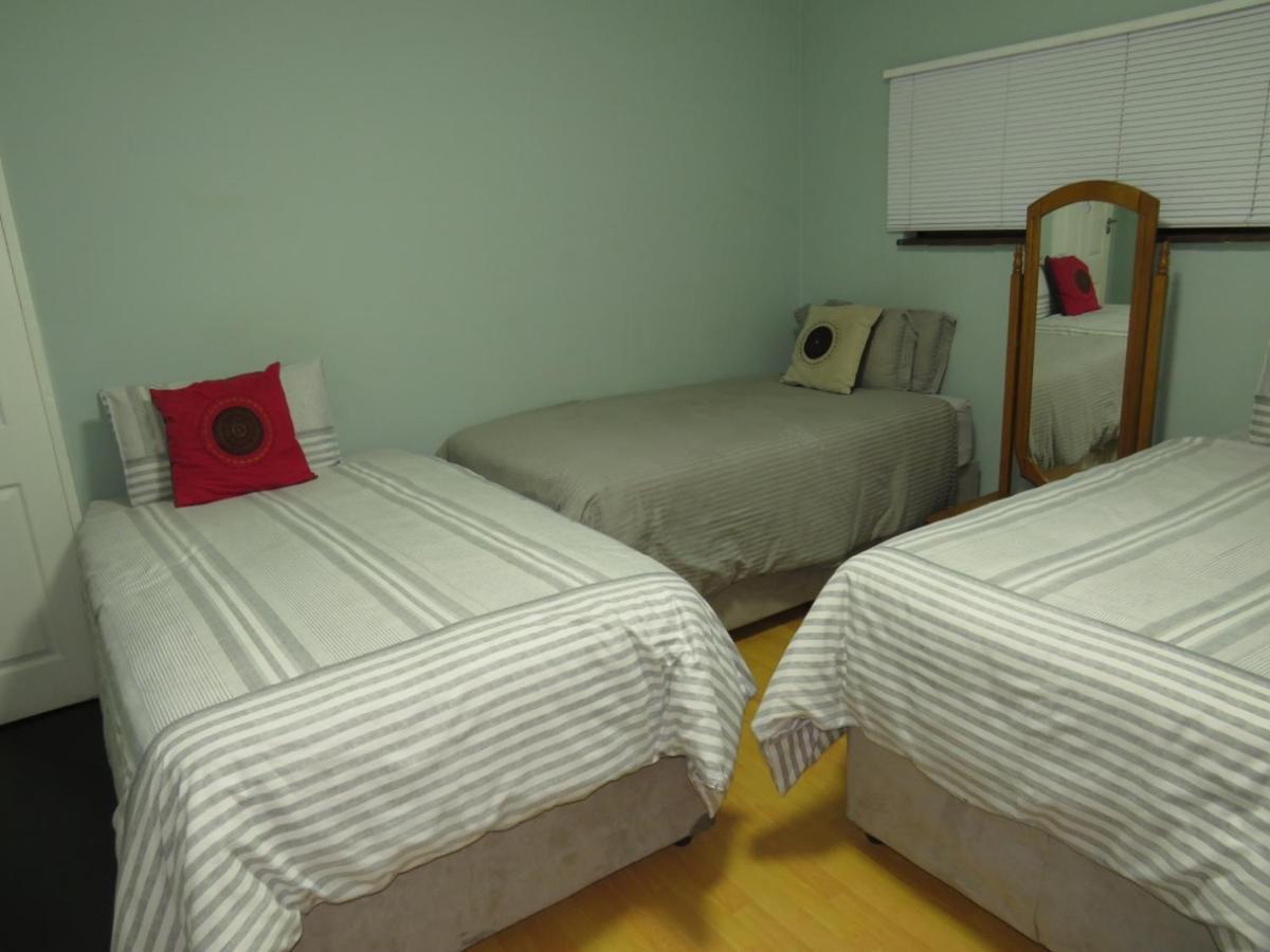 The Musafer Travel Lodge Pietermaritzburg Eksteriør billede