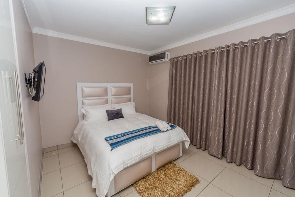 The Musafer Travel Lodge Pietermaritzburg Eksteriør billede